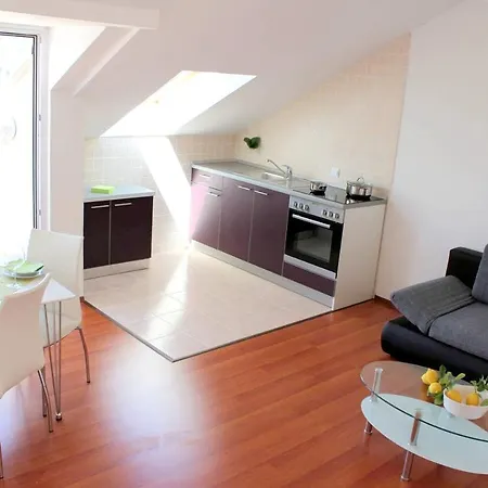 아파트 Modern In Sea View 68 Sqm